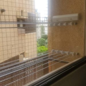 מתלה כביסה קבוע מקיר לקיר דגם מעיין כולל התקנה